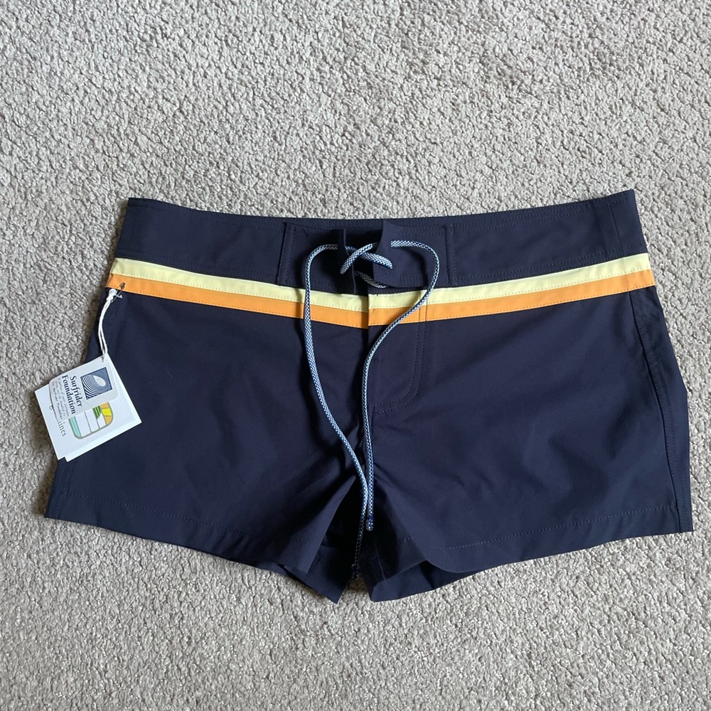 Women’s board shorts
